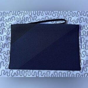 Rothy's Wristlet - Midnight Navy